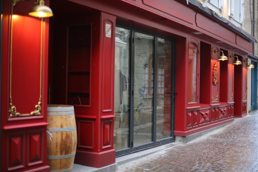 facade-eclairage-restaurant-chaudes-aigues