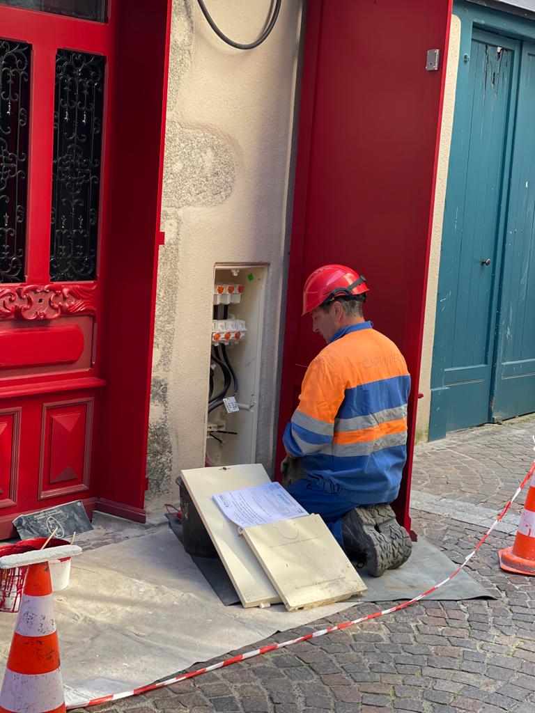 restaurant-chaudes-aigues-cantal-travaux-stephane-chaudesaigues