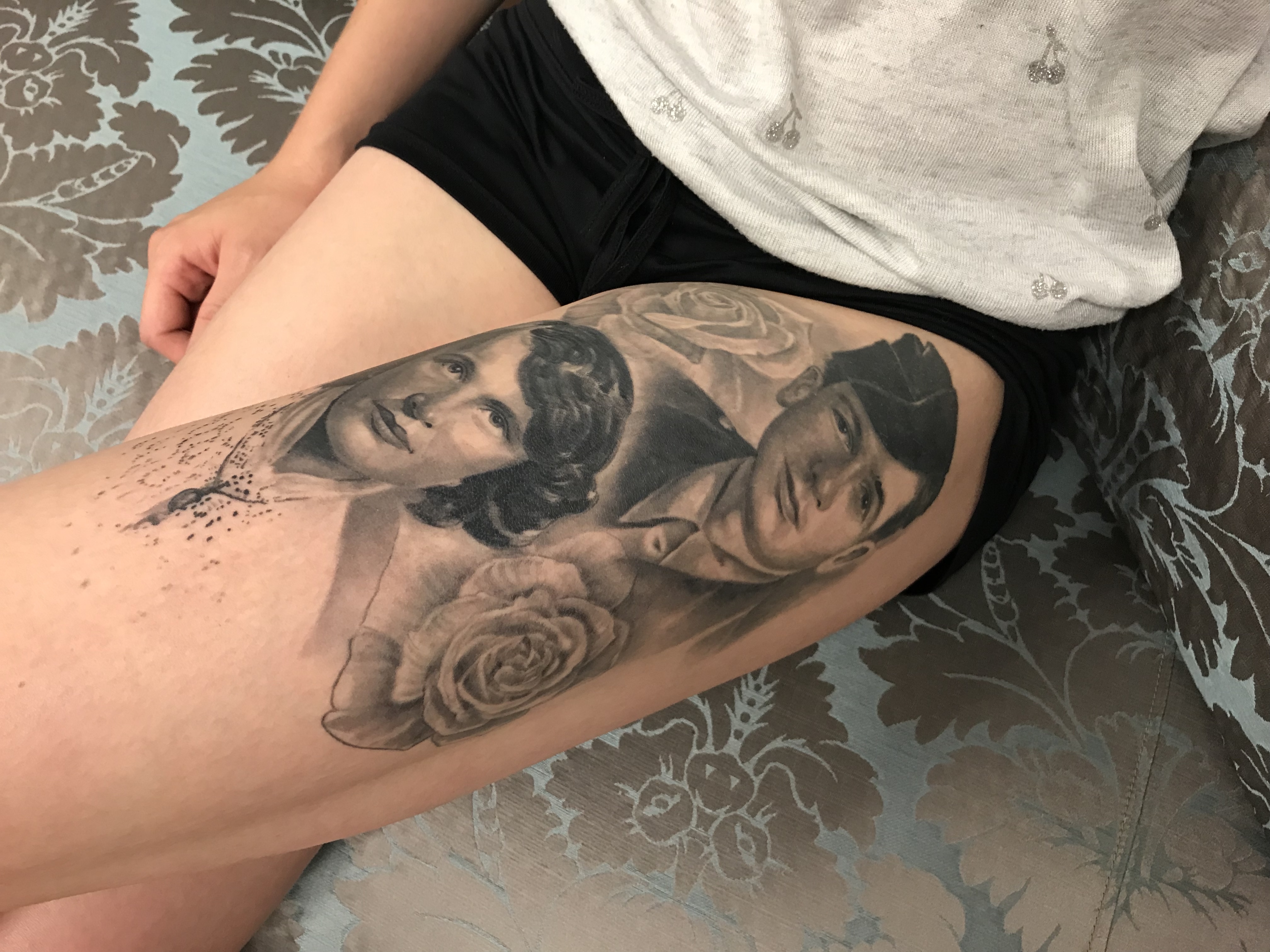 stephane-chaudesaigues-tatouage-cuisse-portrait-famille