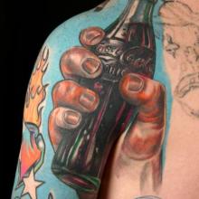 stephane-chaudesaigues-tatouage-tattoo-coca-cola_réaliste