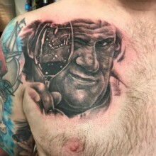 Un Gérard Depardieu tatoué sur mon ami Mika