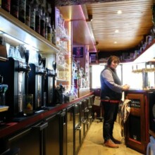 Commerce à Chaudes-Aigues : le portrait de Biche