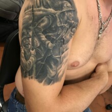 Un tatouage en mémoire de l’horreur, du sacrifice et du désespoir