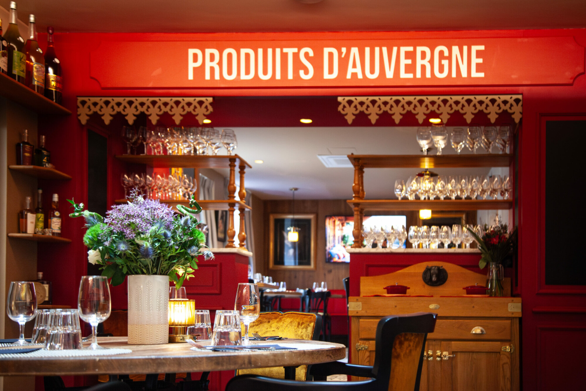 Où manger à Chaudes-Aigues : cuisine du terroir auvergnat chez Gourmet & Glouton