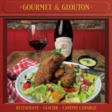 Un petit clin d’œil à Paris résonne dans notre plat : la salade de pieds de porc panés, sauce gribiche