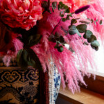 Restaurant Gourmet & Glouton à Chaudes-Aigues, cuisine du terroir, plats mijotés et desserts maison au cœur du village.