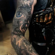 Tatouage loup réaliste : la suite du projet, entre structure, ombres et continuité du bras