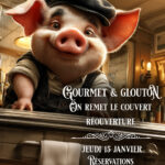 Affiche de réouverture du restaurant Gourmet & Glouton à Chaudes-Aigues, ambiance bistrot avec le cochon emblématique derrière le zinc