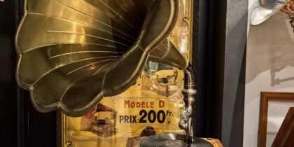 Ce que vaut un objet : le Pathé Diamond, témoin d’un siècle de travail et de musique
